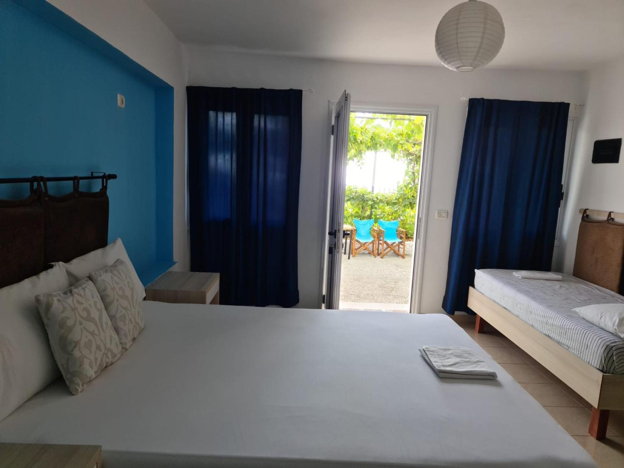 Salt Life Hotel Dhermi Exterior photo